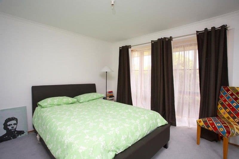 5 Walsingham Crescent, MELTON VIC 3337, Melton - Thumbnail 6