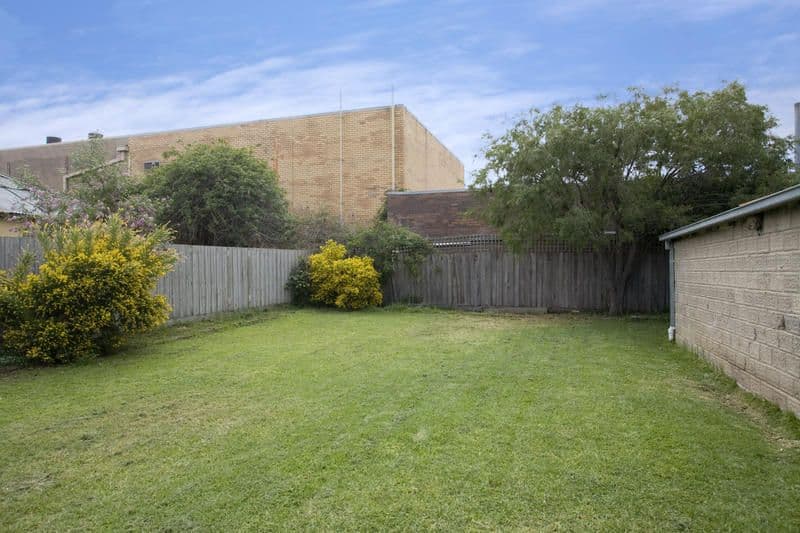 3 Fernleigh Street, NEWTOWN VIC 3220, Newtown - Thumbnail 3