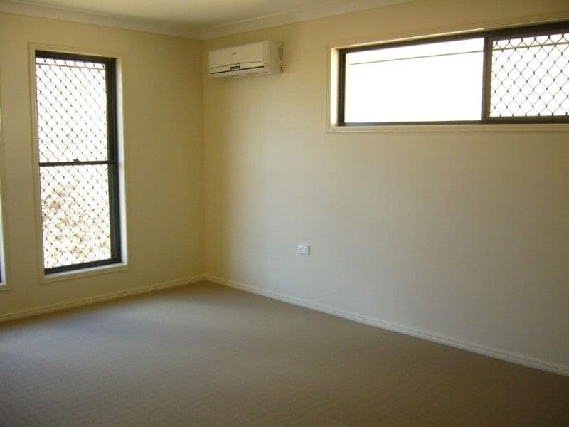 4 Foale Court, KAWANA QLD 4701, Kawana - Thumbnail 8
