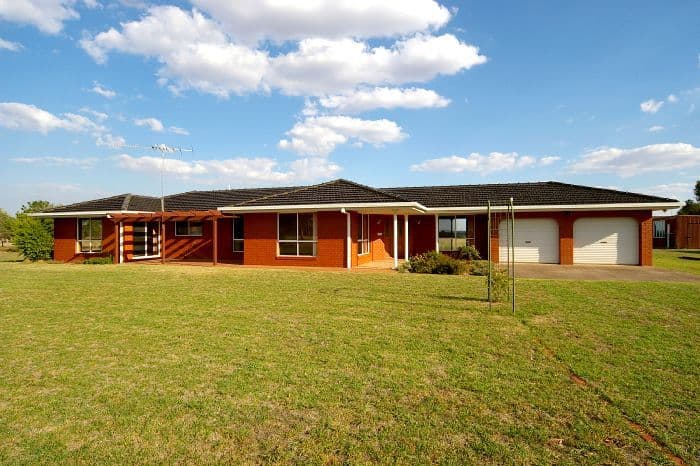 9 Rankin Road, INVERLEIGH VIC 3321, Inverleigh - Image 1