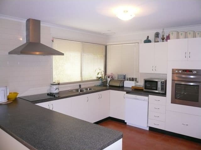 23 Kimberley Road, WARRNAMBOOL VIC 3280, Warrnambool - Thumbnail 2