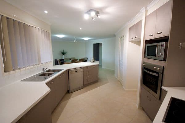 20 Premier Avenue, JONES HILL QLD 4570, Jones Hill - Thumbnail 3