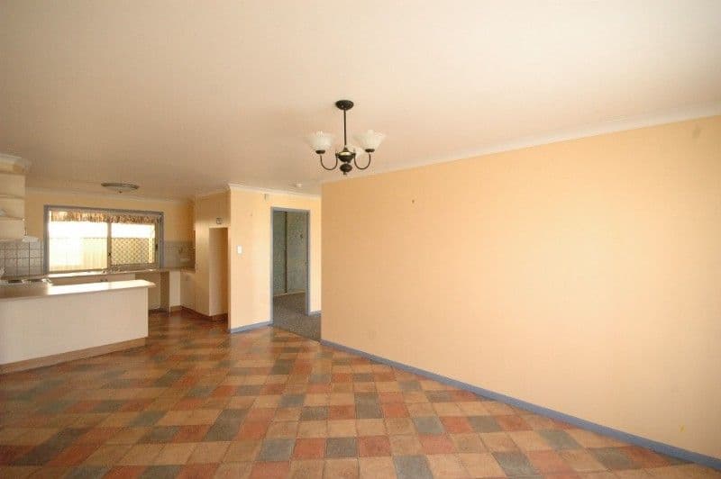 1 Sybyl Street, HARRISTOWN QLD 4350, Harristown - Thumbnail 7