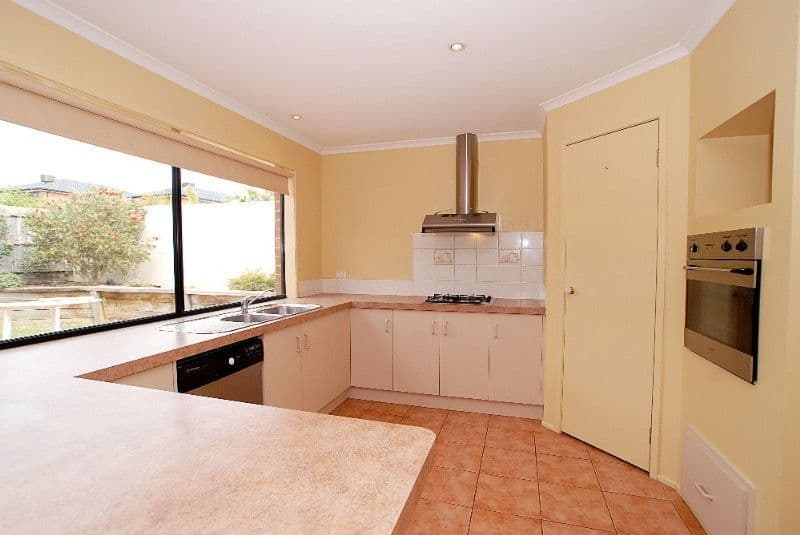 18 Pranjic Place, ROWVILLE VIC 3178, Rowville - Thumbnail 2