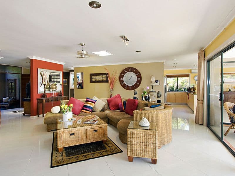 100 Upton Street, BUNDALL QLD 4217, Bundall - Thumbnail 2