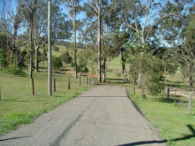 26A Devoncourt Road, CROWS NEST QLD 4355, Crows Nest - Thumbnail 4