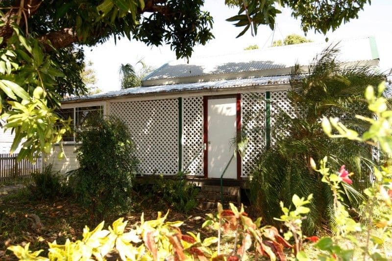 142 Queens Road, HERMIT PARK QLD 4812, Hermit Park - Image 1