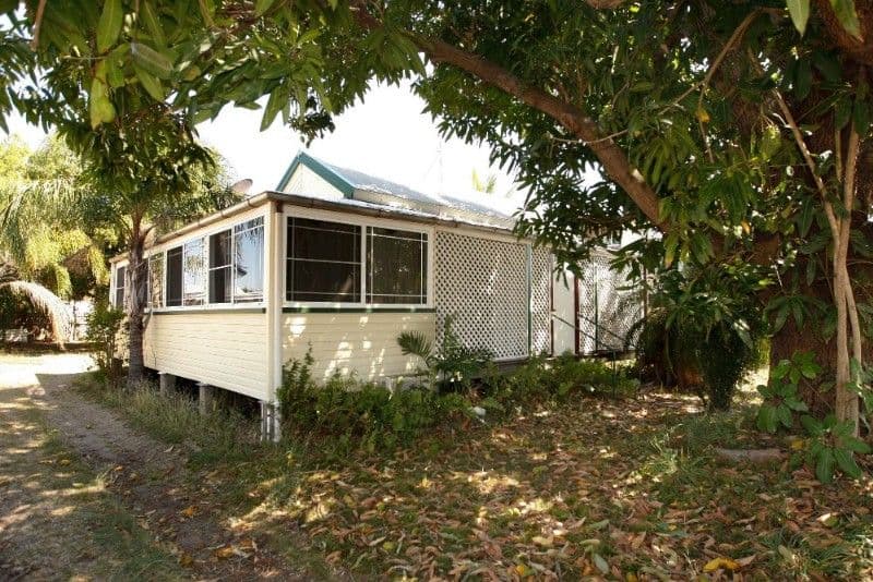 142 Queens Road, HERMIT PARK QLD 4812, Hermit Park - Thumbnail 2
