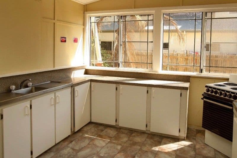 142 Queens Road, HERMIT PARK QLD 4812, Hermit Park - Thumbnail 4