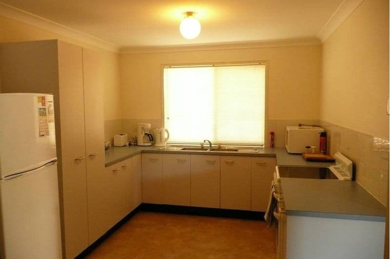 194 Sibley Road, WYNNUM WEST QLD 4178, Wynnum West - Thumbnail 3