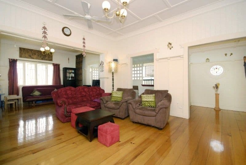 36 Glenfern Avenue, KEDRON QLD 4031, Kedron - Thumbnail 3