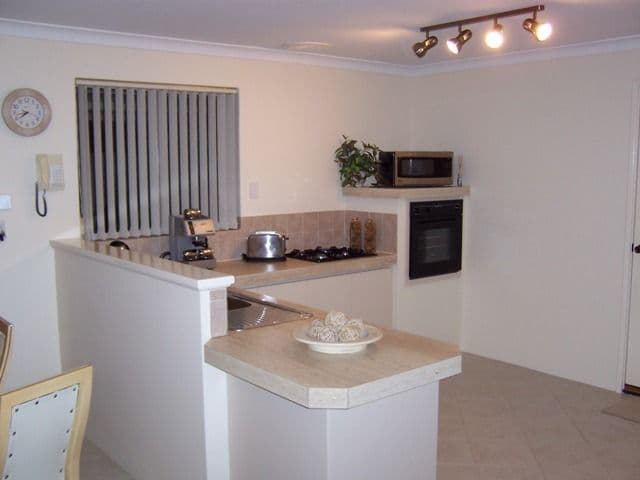 54 Fennell Crescent, WATTLE GROVE WA 6107, Wattle Grove - Thumbnail 3