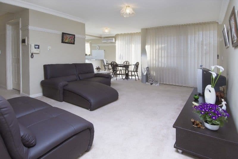 25 Parkside Lane, WESTMEAD NSW 2145, Westmead - Thumbnail 2