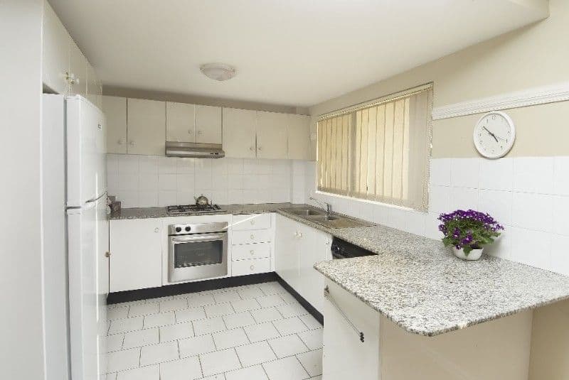25 Parkside Lane, WESTMEAD NSW 2145, Westmead - Thumbnail 3