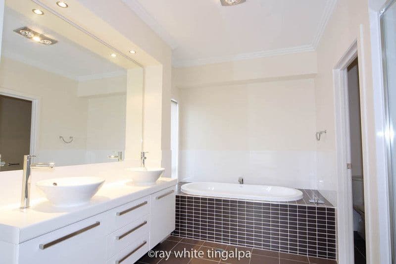10 Red Gum Crescent, WAKERLEY QLD 4154, Wakerley - Thumbnail 5