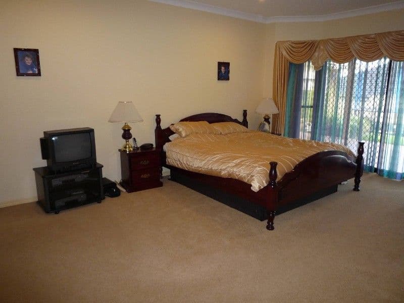 70 Ingles Circuit, ARUNDEL QLD 4214, Arundel - Thumbnail 6