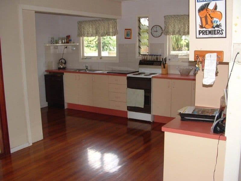 27 Pandora Street, ROCHEDALE SOUTH QLD 4123, Rochedale South - Thumbnail 2