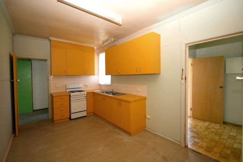 305 Bell Street, BELLFIELD VIC 3081, Bellfield - Thumbnail 4