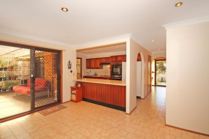 92 Albatross Circuit, WORONORA HEIGHTS NSW 2233, Woronora Heights - Thumbnail 8