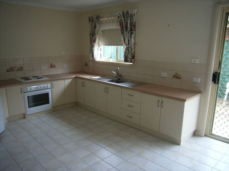 Unit 1- 29 Doswell Terrace, KADINA SA 5554, Kadina - Thumbnail 2