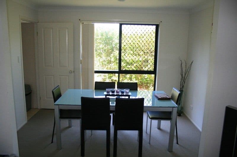 6 Kenrick Close, WAKERLEY QLD 4154, Wakerley - Thumbnail 4