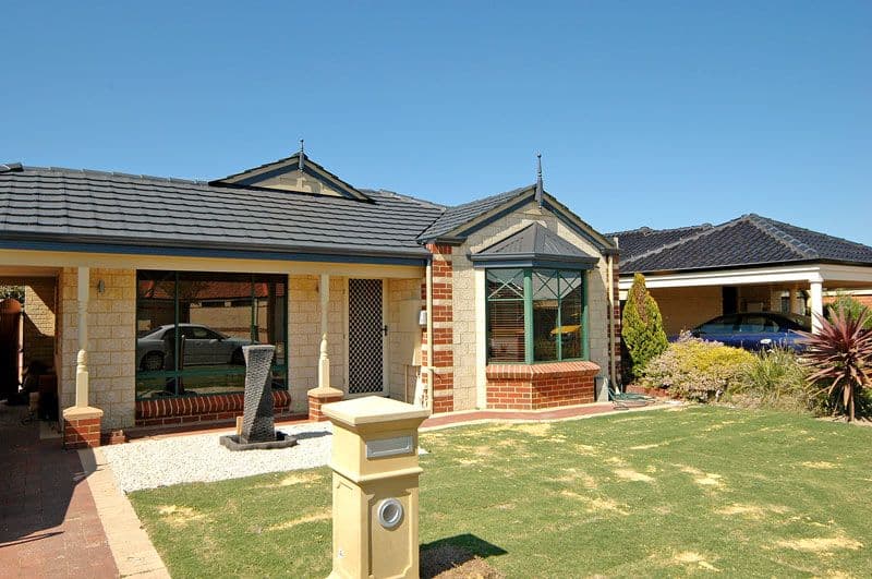 61 Courtland Crescent, REDCLIFFE WA 6104, Redcliffe - Image 1