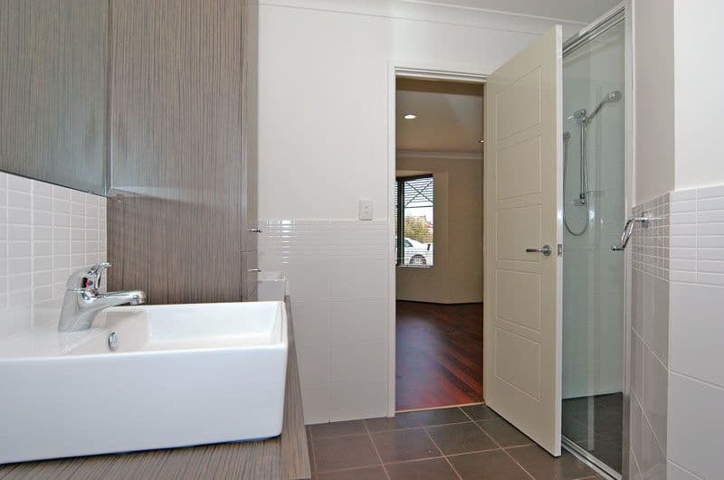 61 Courtland Crescent, REDCLIFFE WA 6104, Redcliffe - Thumbnail 3