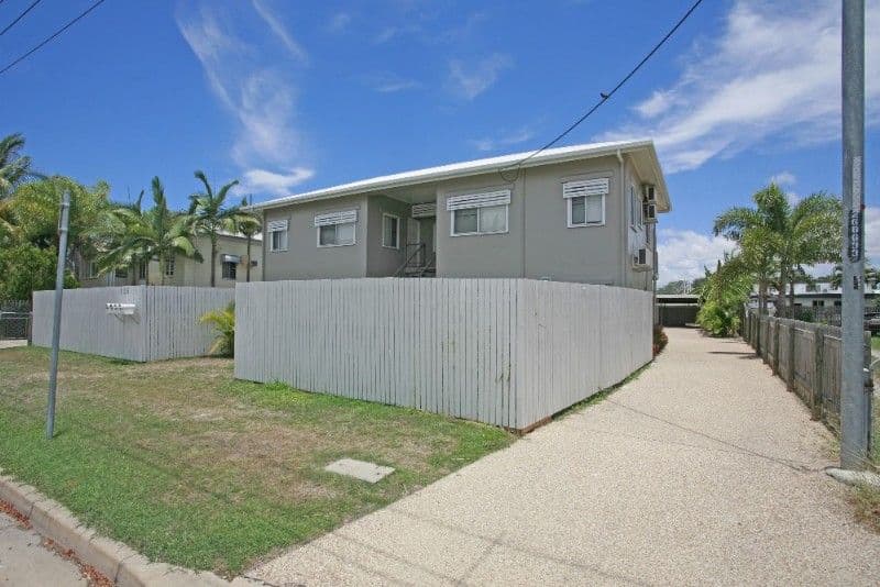 136 Queens Road, HERMIT PARK QLD 4812, Hermit Park - Image 1