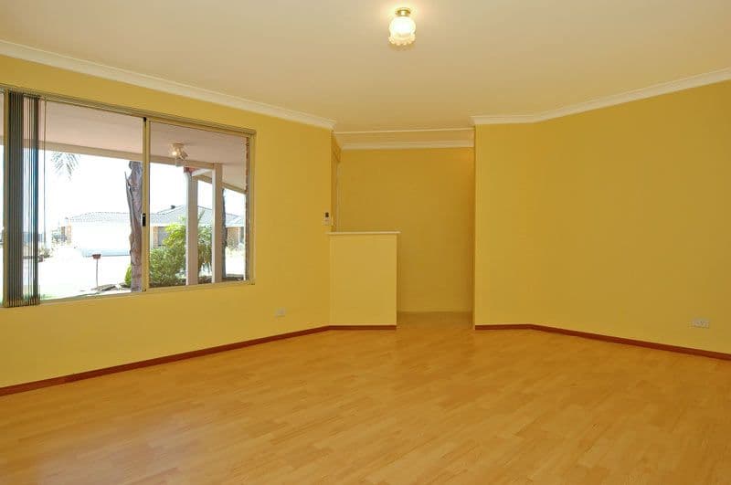 45 Lombardy Cresc, CAVERSHAM WA 6055, Caversham - Thumbnail 4