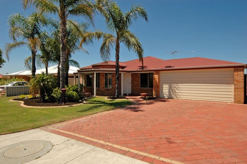45 Lombardy Cresc, CAVERSHAM WA 6055, Caversham - Thumbnail 2