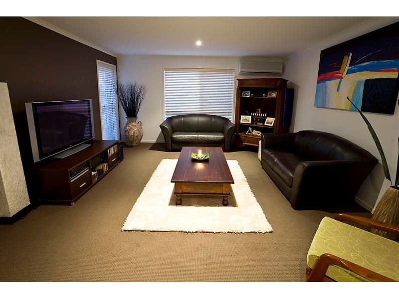 5 Hillview Crescent, LITTLE MOUNTAIN QLD 4551, Little Mountain - Thumbnail 4