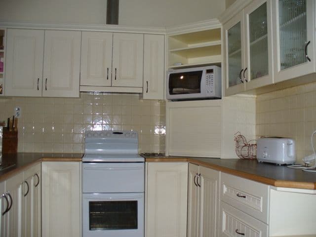11 Harriet  Street, CLARE SA 5453, Clare - Thumbnail 3