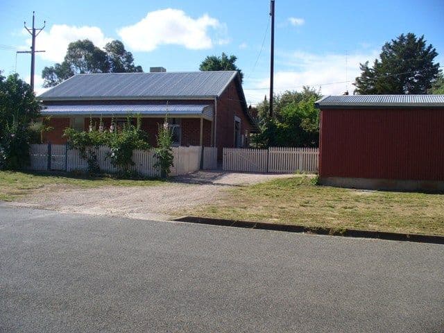 11 Harriet  Street, CLARE SA 5453, Clare - Thumbnail 4