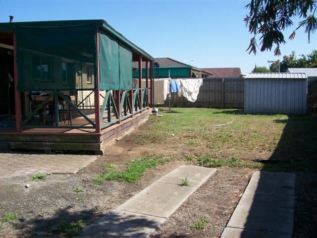 73 Langdon Crescent, CRAIGIEBURN VIC 3064, Craigieburn - Thumbnail 5