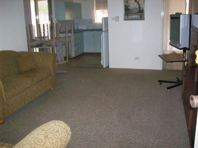 2/238 Willcock Drive, GERALDTON WA 6530, Geraldton - Thumbnail 2