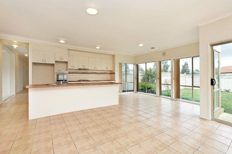 17 Hopkins Pass, PAKENHAM VIC 3810, Pakenham - Thumbnail 5