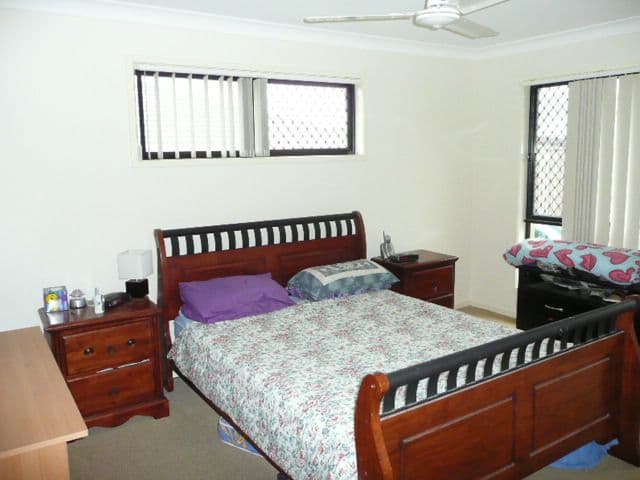 8 Stokes Street, PACIFIC PINES QLD 4211, Pacific Pines - Thumbnail 5