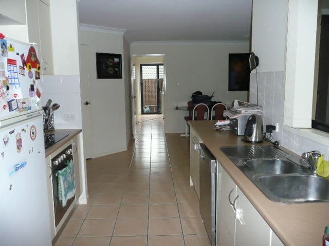 8 Stokes Street, PACIFIC PINES QLD 4211, Pacific Pines - Thumbnail 6