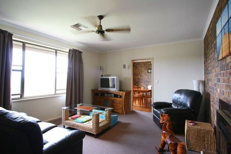 24 Thiele Avenue, LOXTON SA 5333, Loxton - Thumbnail 5