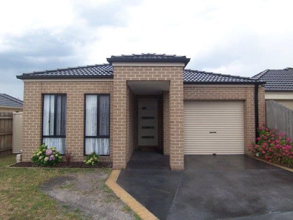19 Sherbourne Drive, CARRUM DOWNS VIC 3201, Carrum Downs - Image 1