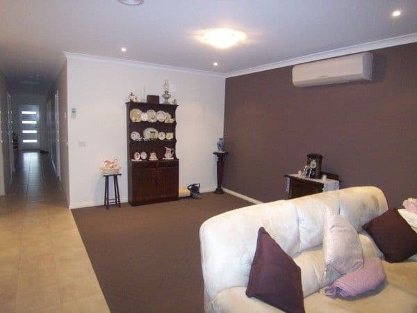 19 Sherbourne Drive, CARRUM DOWNS VIC 3201, Carrum Downs - Thumbnail 3