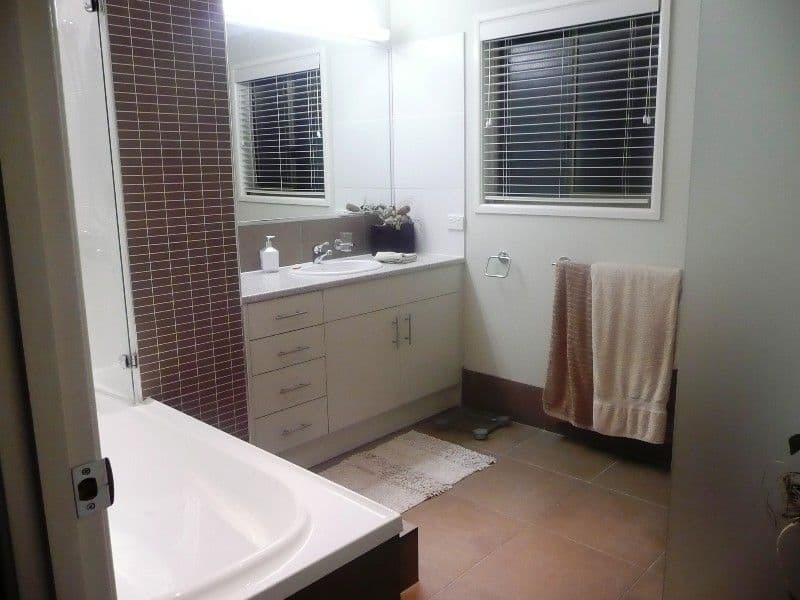51 Spurs Drive, WELLINGTON POINT QLD 4160, Wellington Point - Thumbnail 8