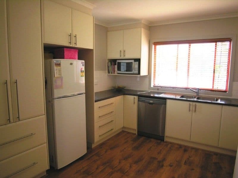 2 West Link, CHIRNSIDE PARK VIC 3116, Chirnside Park - Thumbnail 3