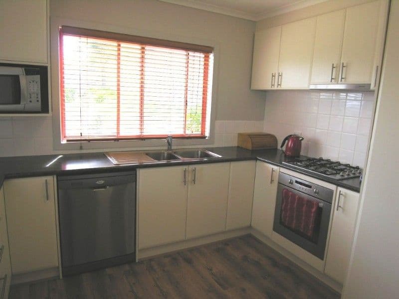 2 West Link, CHIRNSIDE PARK VIC 3116, Chirnside Park - Thumbnail 4
