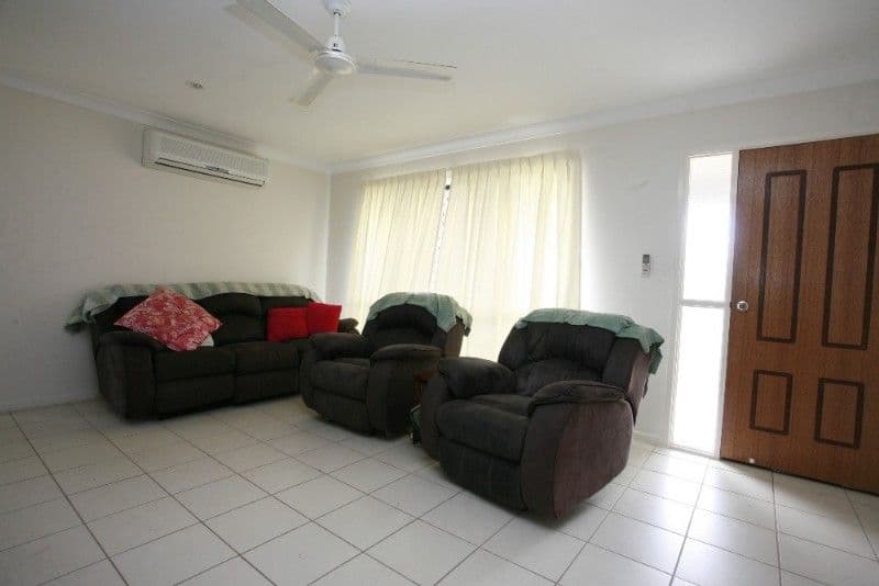 68 Woodwark Drive, BUSHLAND BEACH QLD 4818, Bushland Beach - Thumbnail 4