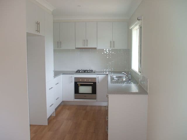 18 DUNOON Street, MOOROOLBARK VIC 3138, Mooroolbark - Thumbnail 2
