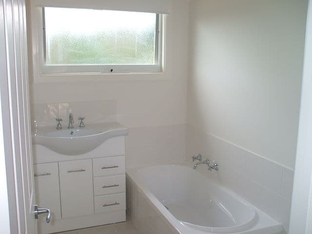18 DUNOON Street, MOOROOLBARK VIC 3138, Mooroolbark - Thumbnail 4