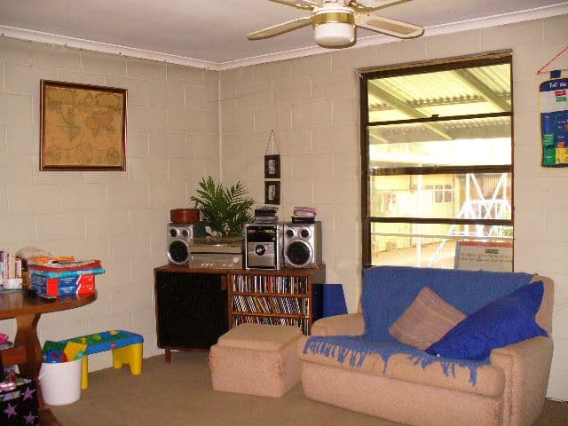 BLACKBUTT QLD 4314, Blackbutt - Thumbnail 3
