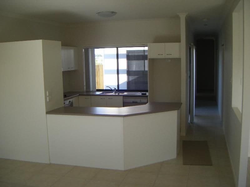 23 Howitt Street, CALOUNDRA QLD 4551, Caloundra - Thumbnail 8