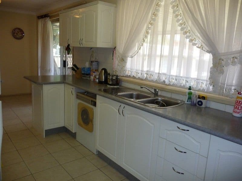44 Orleans Crescent, TOONGABBIE NSW 2146, Toongabbie - Thumbnail 3